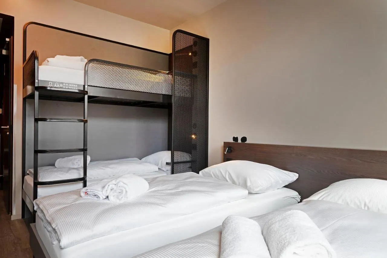 Meininger Hotel Bremen Hauptbahnhof