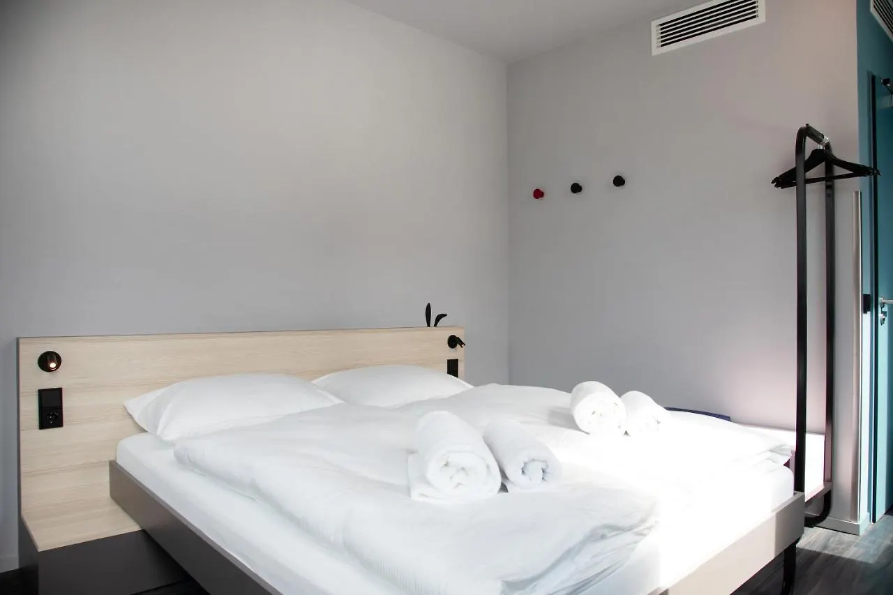 Meininger Hotel Bremen Hauptbahnhof 0*,  Germany